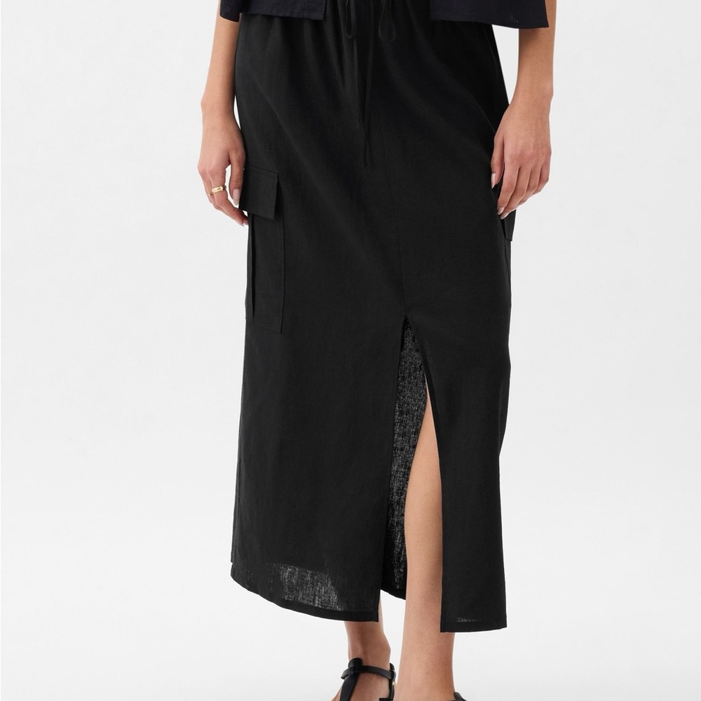 BNWT GAP LINEN BLEND CARGO SKIRT BLACK SMALL - Picture 3 of 6